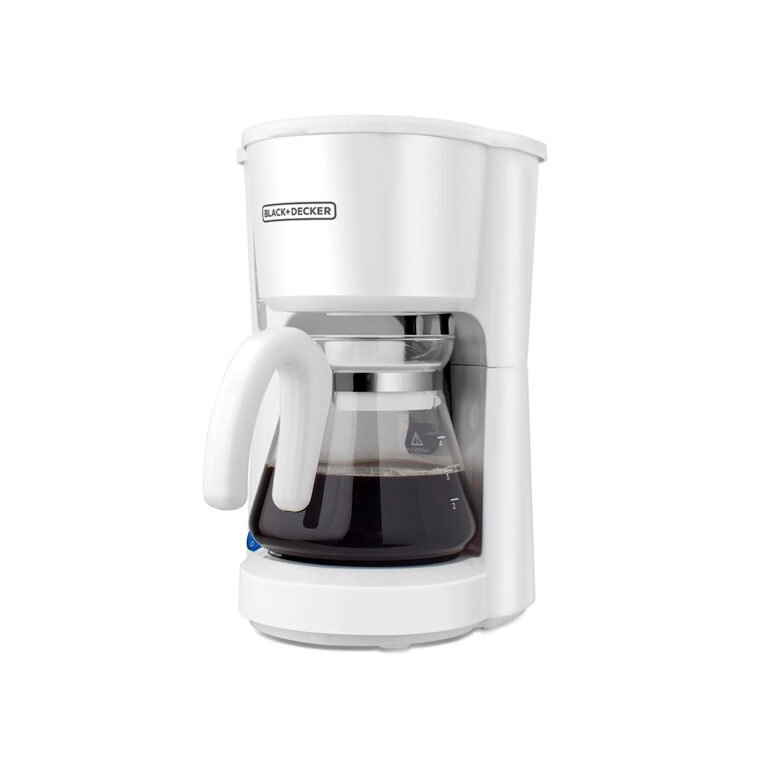 Cafetera Black+Decker 5 Tazas - Filtro Permanente / CM0701W